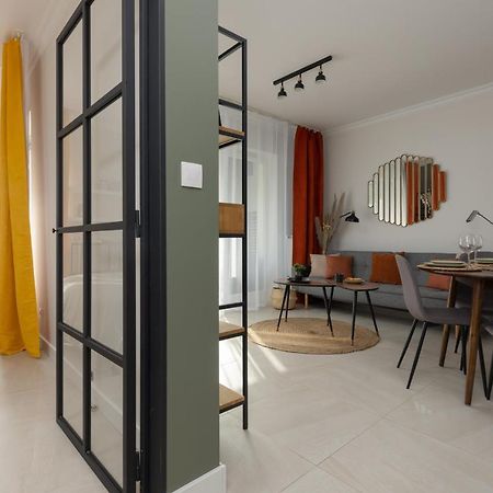 Lakeview Apartment Kapelanow Armii Krajowej By Noclegi Renters Warsaw Exterior photo