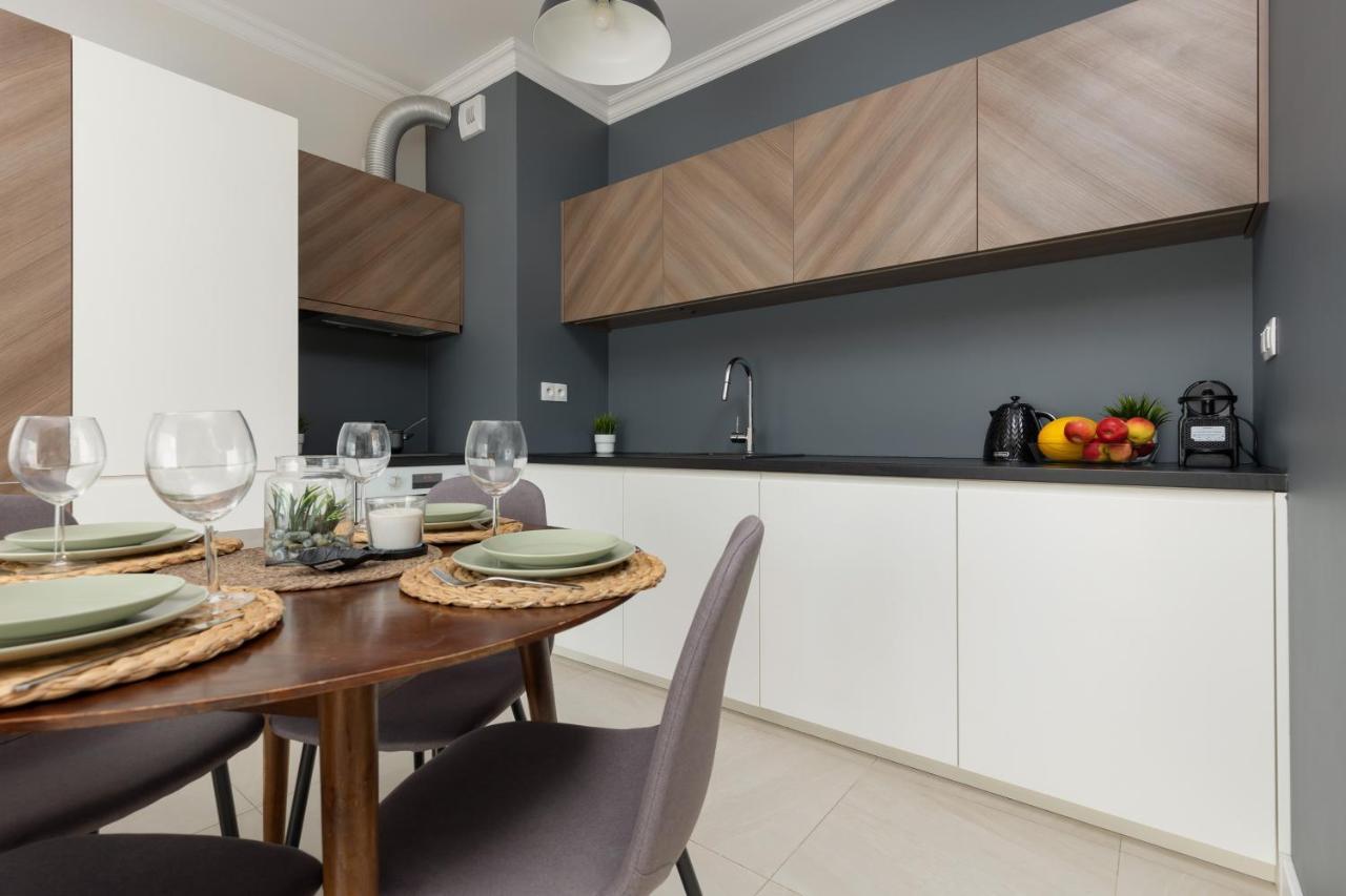 Lakeview Apartment Kapelanow Armii Krajowej By Noclegi Renters Warsaw Exterior photo